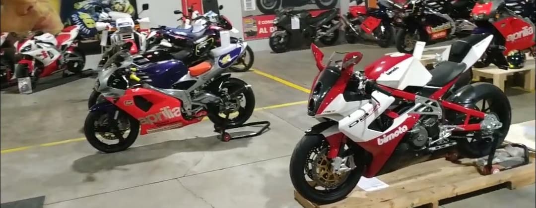 HOUSE OF BIKERS