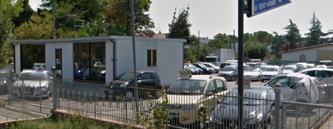 Esse Auto di Senni Silvana