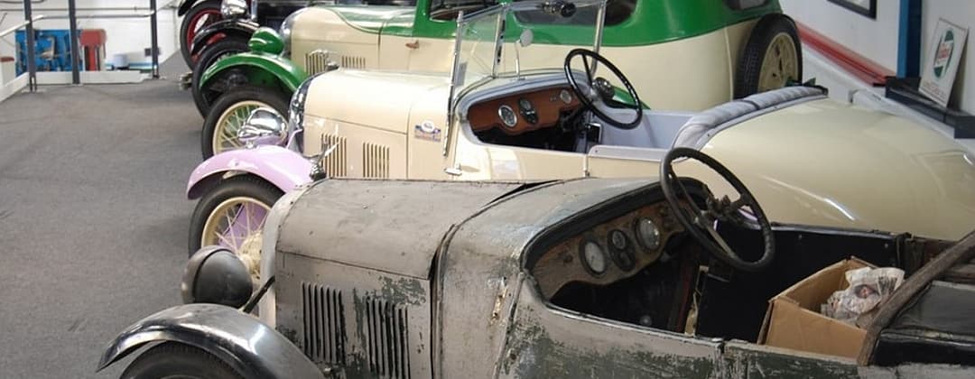 Le Riche Automobile Restorers (CI) Ltd.